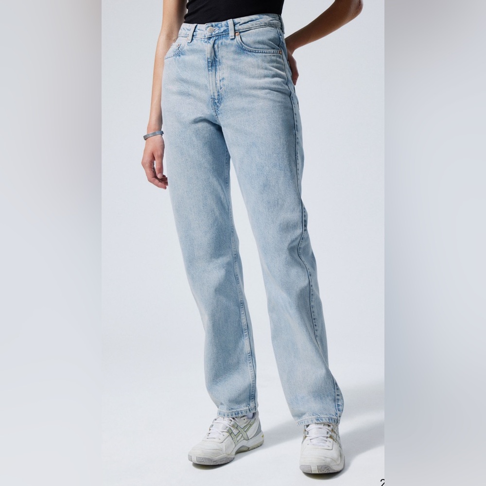 WEEKDAY Rowe Extra High Straight Jeans - size 26/30